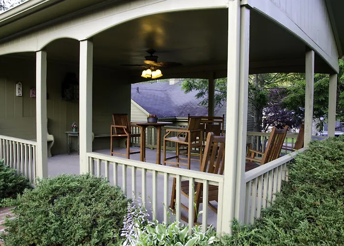 Beach hotel: Hillwinds Inn - Blowing Rock